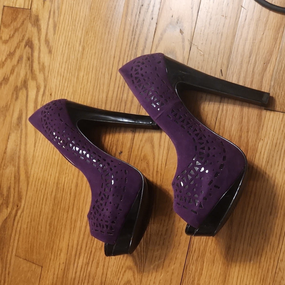 Purple Cut Out Peep Toe Heels Pumps Size 10